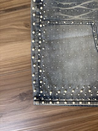 Shorts di jeans con perle