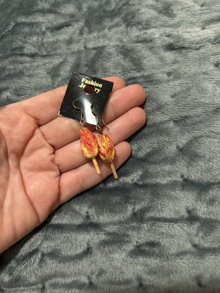 Aretes de mango con chile