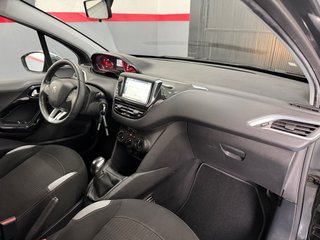 PEUGEOT 208 1.6 HDi 92CV STYLE - 2015