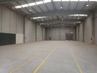 Nave industrial en alquiler en Zona Industrial en Barbera del Vallès