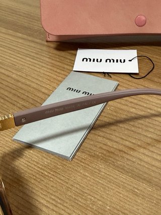 Gafas de sol estilo Miu Miu
