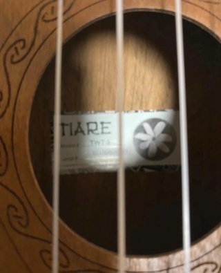 Ukelele marrón Enrique Keller