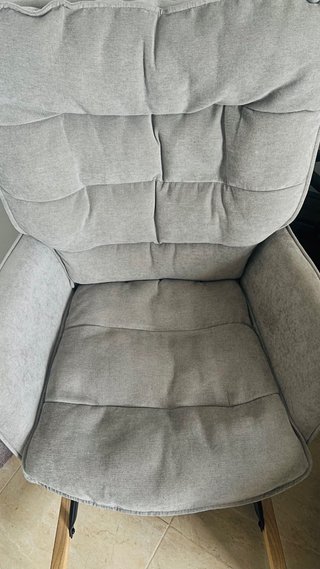 Sillón lactancia mecedora HOMCOM gris – Como nuevo