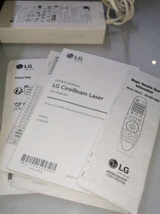 Proyector LG CineBeam Laser HF85L FHD. OJO LEER.