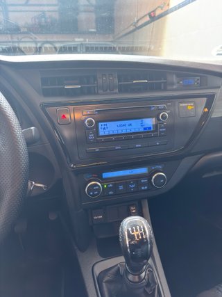Toyota Auris 2014