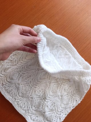 Falda blanca de encaje