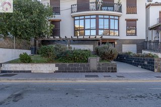 Local comercial en venta en Cájar