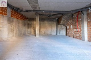 Local comercial en venta en Cájar