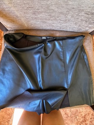 Pantalón corto Zara negro