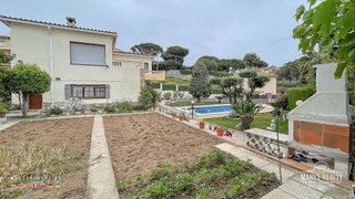 Chalet en venta en Roca Grossa - Serra Brava en Lloret de Mar