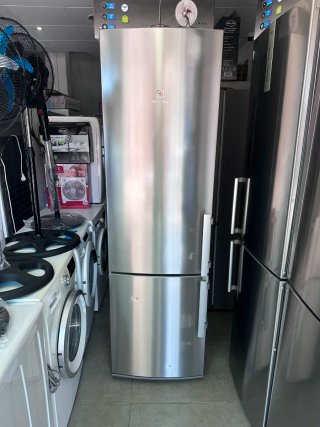 Nevera Combi Electrolux con garantía transporte