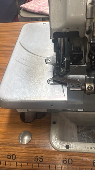 Maquina de coser rematadora brother