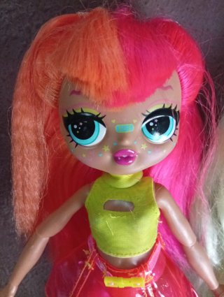 2 Bambole LOL Fierce Neonlicious