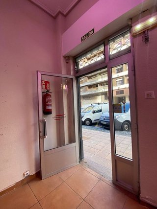 Local comercial en alquiler en El Carbayedo - El Quirinal en Avilés