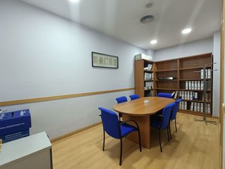 Local comercial en venta en Parque Oeste - Fuente Cisneros en Alcorcón