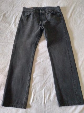 Pantalón Levi's 501 Gris oscuro