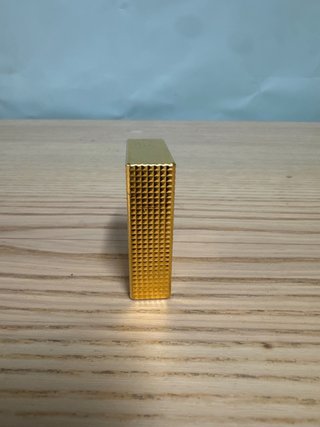 Mechero ST. Dupont bañado en oro
