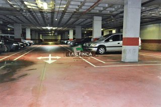 Garaje en venta en Milán - Pumarín - Teatinos en Oviedo