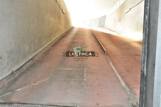 Garaje en venta en Milán - Pumarín - Teatinos en Oviedo