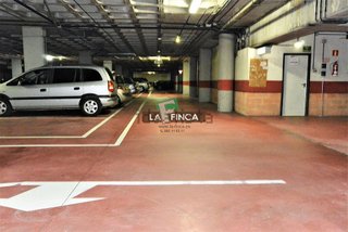 Garaje en venta en Milán - Pumarín - Teatinos en Oviedo