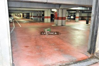Garaje en venta en Milán - Pumarín - Teatinos en Oviedo