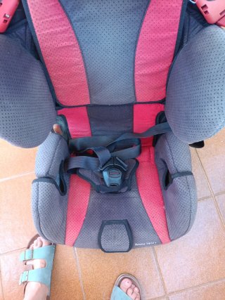 Silla de coche Recaro gris y roja