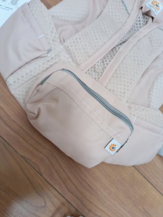 Mochila Ergobaby Omni Breeze Rosa