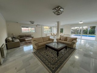 Chalet en alquiler en Elviria en Marbella