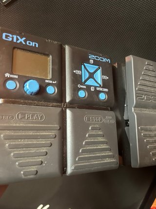 Zoom G1Xon Procesador Multi-Efectos Guitarra