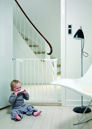 BabyDan Premier puerta seguridad bebé montaje