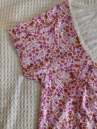 Camiseta/top inside nueva talla:s flores rosas