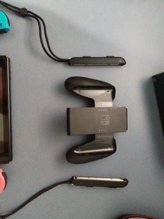 Nintendo Switch 2023 Completa + Funda y Mando