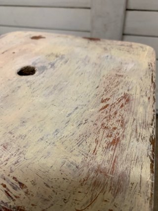 Taburete de madera. Antiguo