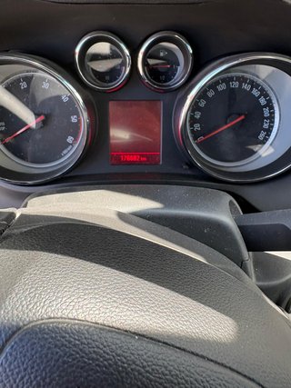 Opel Zafira 2015