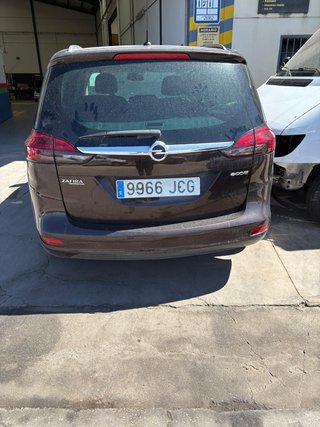 Opel Zafira 2015
