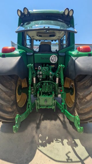 Tractor John Deere 6820