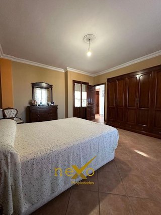 Chalet en venta en Carmona