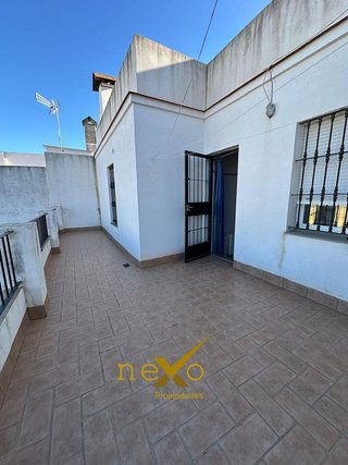 Chalet en venta en Carmona