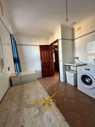 Chalet en venta en Carmona