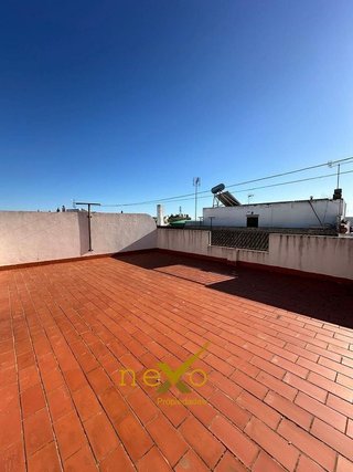 Chalet en venta en Carmona