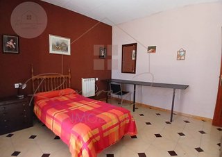 Chalet en venta en Ctra. Circunvalación - La Magdalena en Jaén