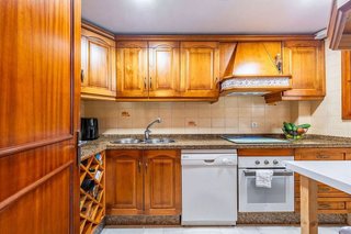 Casa adosada en venta en Benahavís en Benahavís