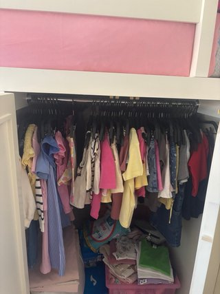 Dormitorio infantil litera y cama