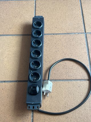 Regleta negra 6 enchufes con interruptor