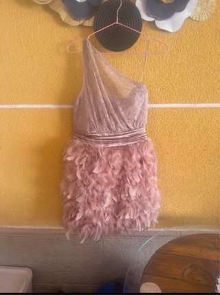 Vestido de fiesta rosa y dorado