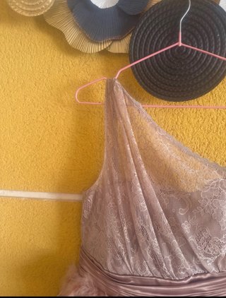 Vestido de fiesta rosa y dorado