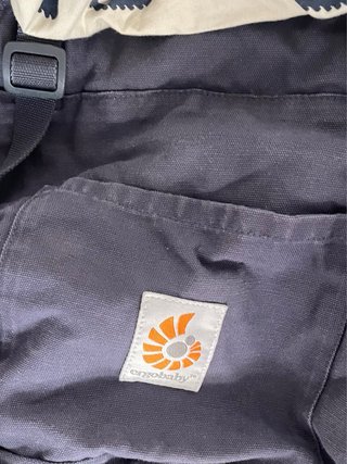 Mochila Ergobaby con adaptador