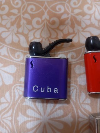 Lote de 4 mecheros Cuba