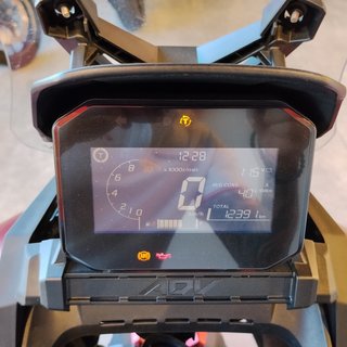 Honda Adv 350