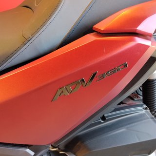 Honda Adv 350